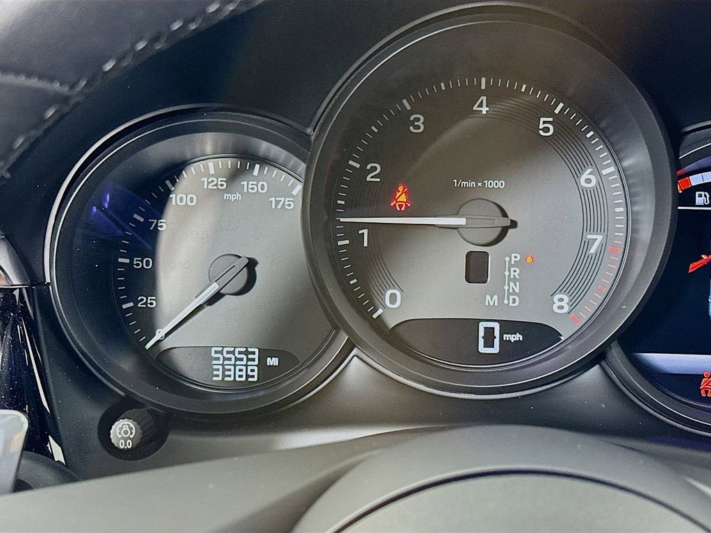 Used 2025 Porsche Macan image 13