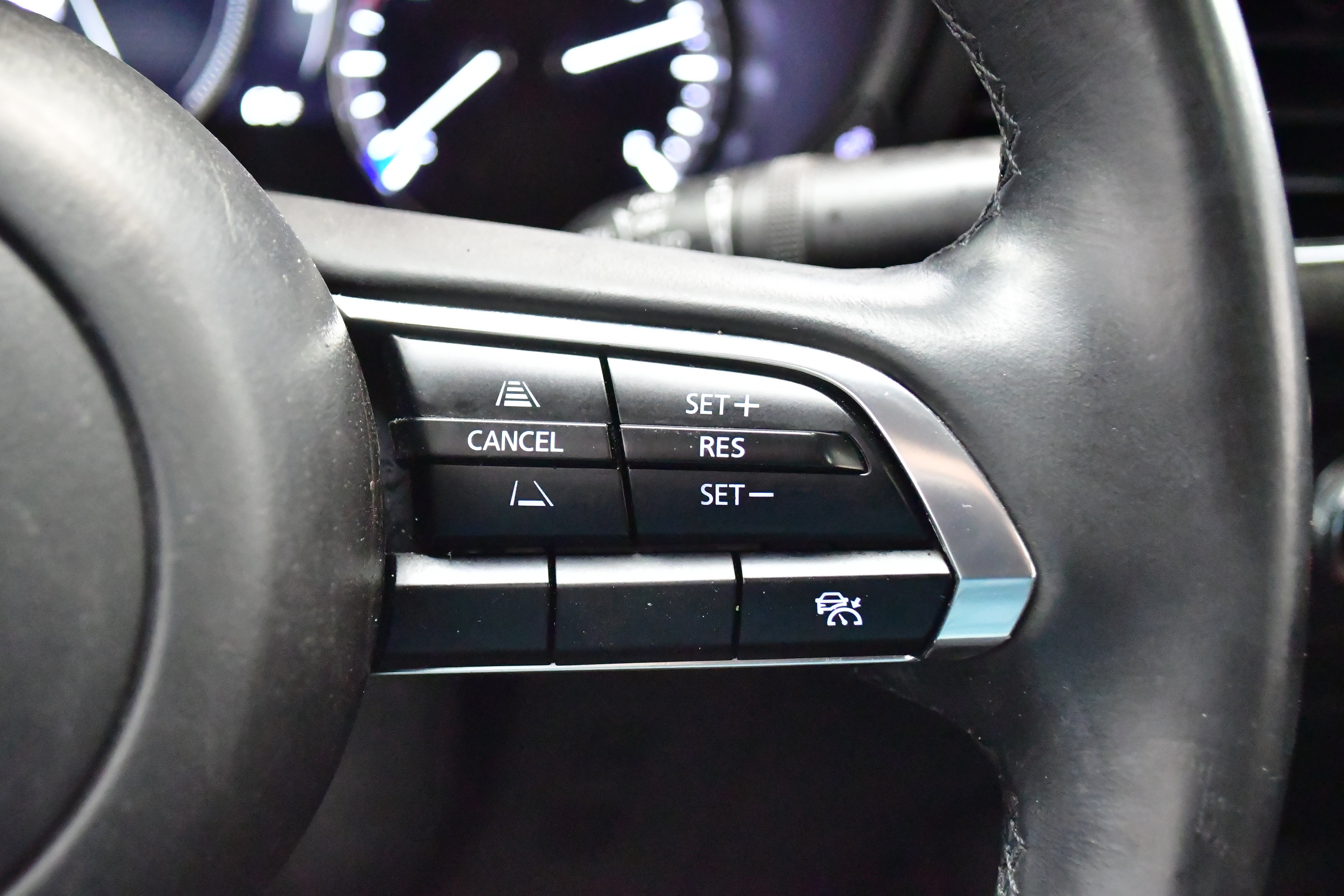 Used 2024 MAZDA MAZDA3 s image 45