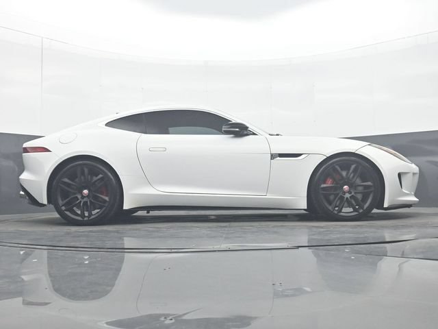 Used 2015 Jaguar F-TYPE R RWD image 32