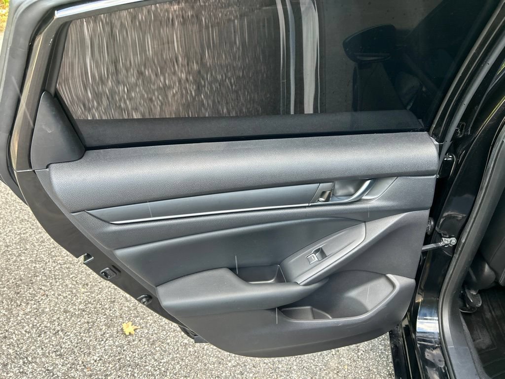 Used 2022 Honda Accord Sport image 24