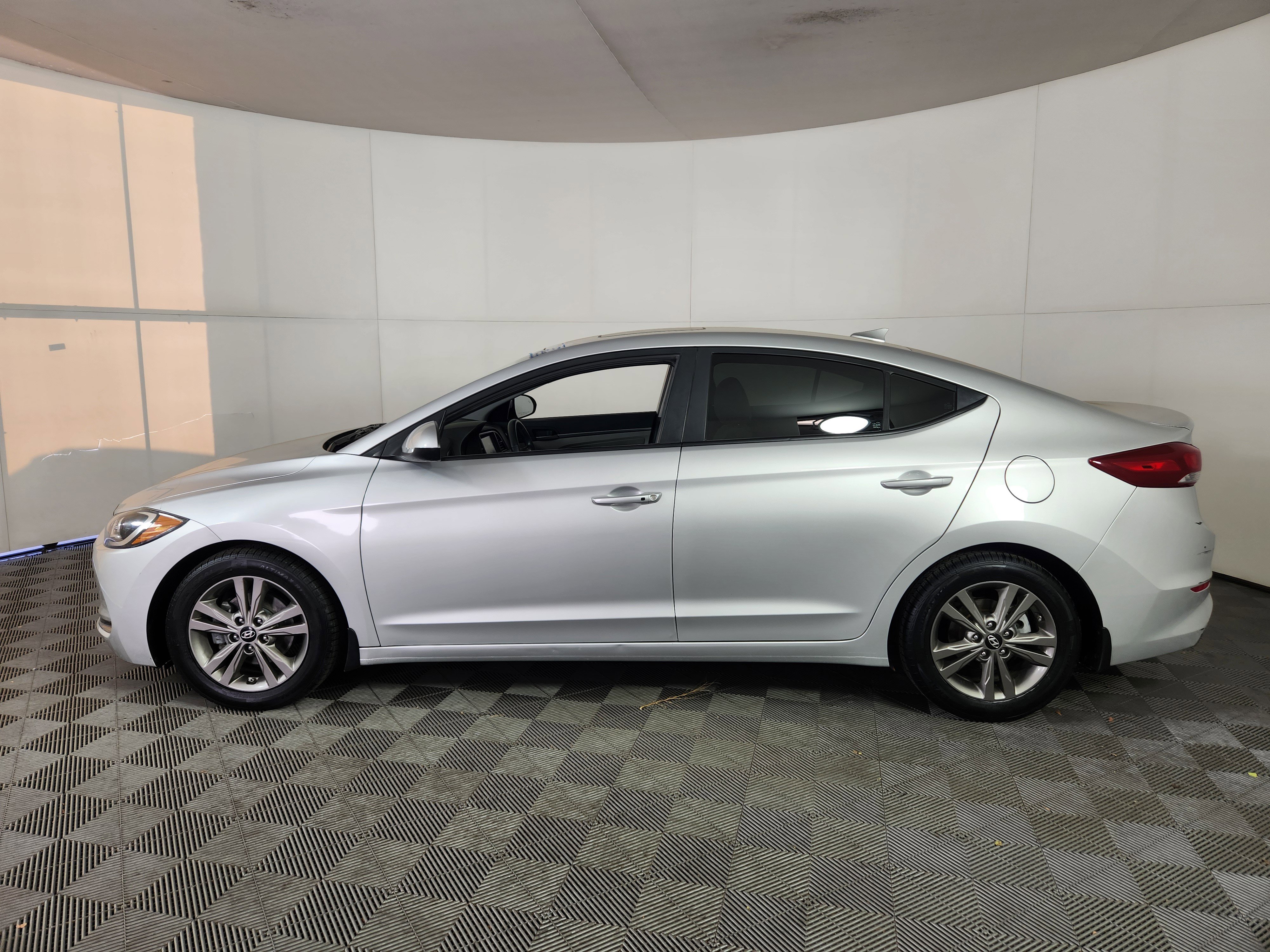 Used 2018 Hyundai Elantra Value Edition image 4