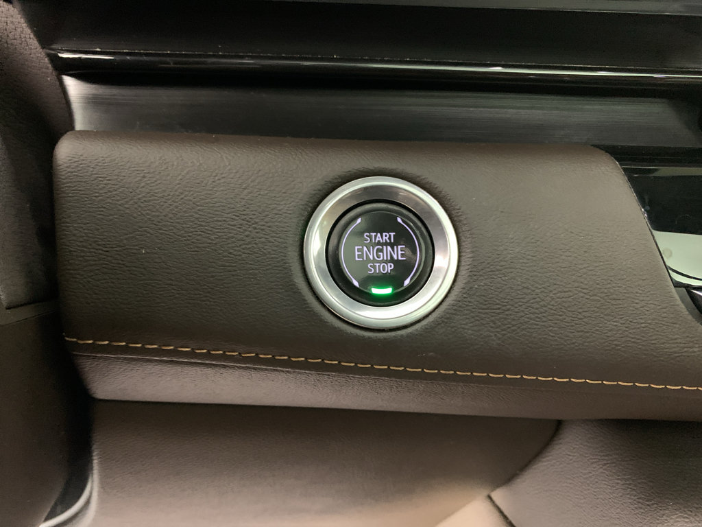 Used 2021 Cadillac Escalade Sport w/ Driver Assist Tech Package AWD/4WD image 17