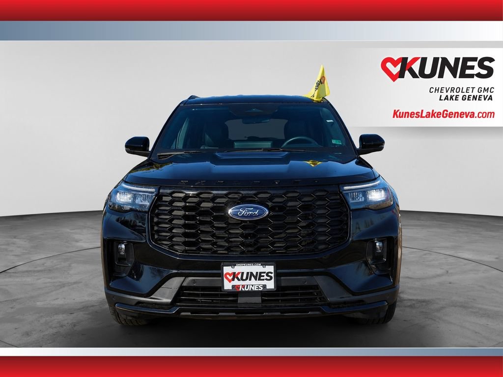 Used 2025 Ford Explorer ST-Line AWD/4WD image 4