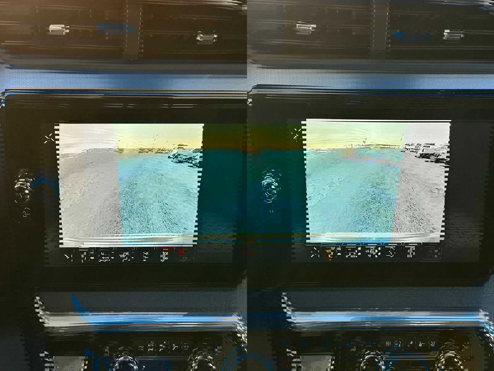 New 2026 GMC Sierra 2500 Denali w/ Denali Reserve Package image 29