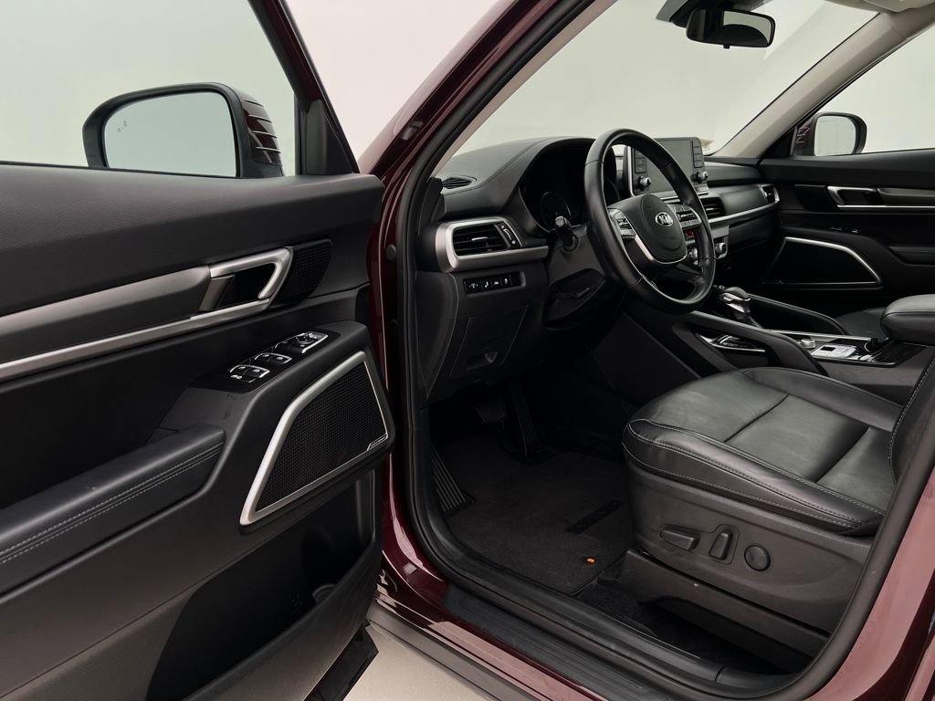 Used 2020 Kia Telluride S image 14