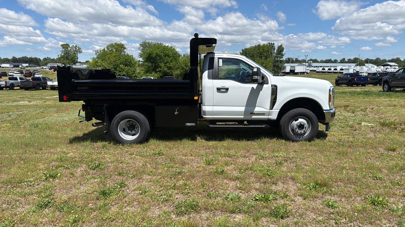 New 2026 Ford F350 XL w/ XL Chrome Package AWD/4WD image 6