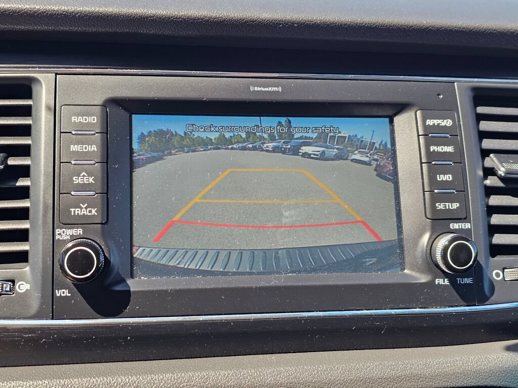 Used 2017 Kia Sedona LX w/ LX Essentials Premium Package FWD image 14