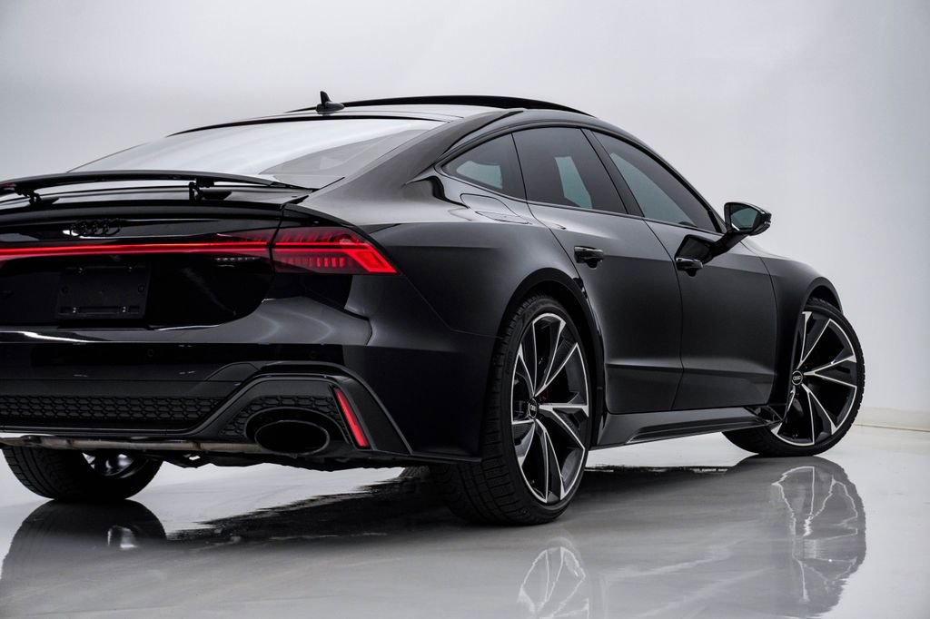 Used 2023 Audi RS 7 Sportback image 10