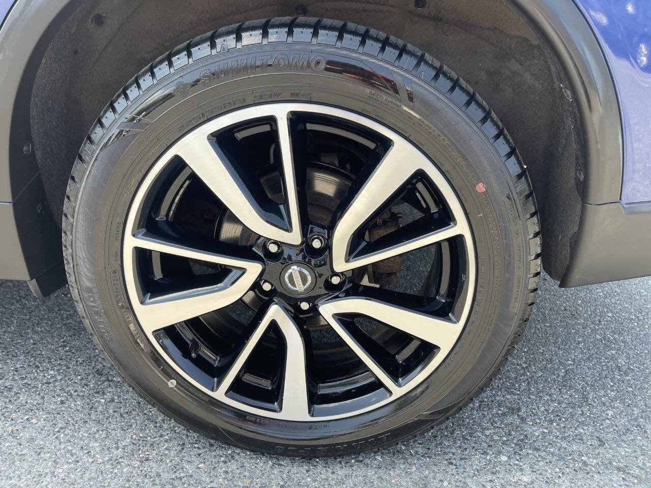 Used 2017 Nissan Rogue SL w/ SL Premium Package image 13