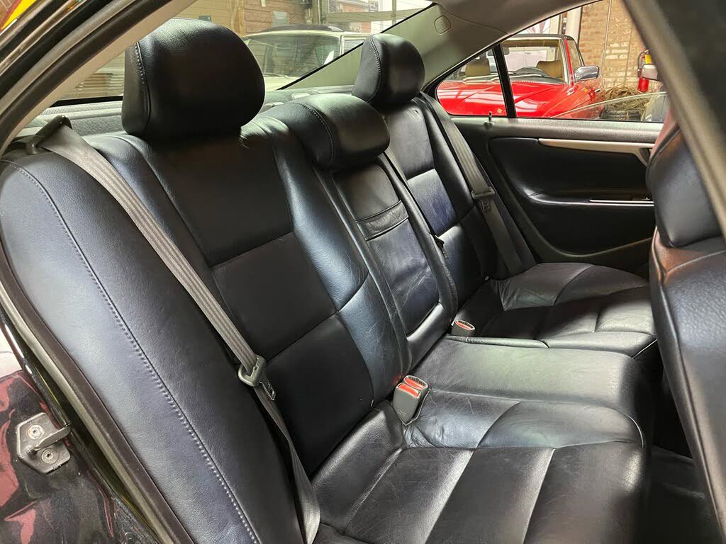 Used 2004 Volvo S60 R AWD/4WD image 28
