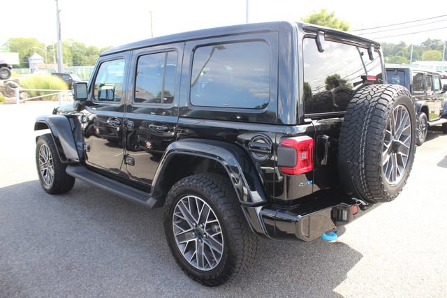 Used 2024 Jeep Wrangler High Altitude AWD/4WD image 29