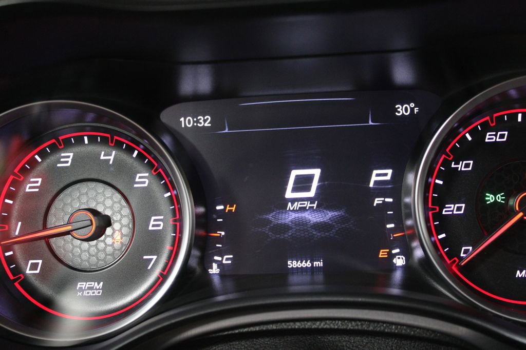 Used 2022 Dodge Charger SXT image 32