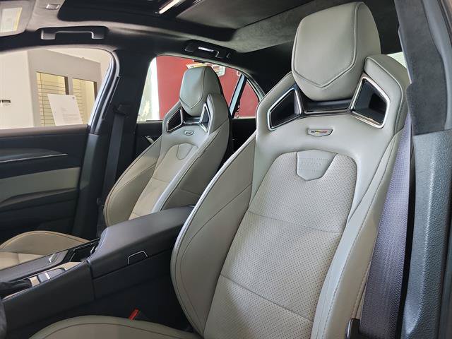 Used 2017 Cadillac CTS V w/ Carbon Fiber Package RWD image 33