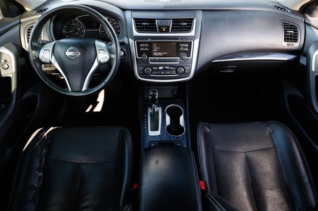 Used 2017 Nissan Altima 2.5 SL image 2
