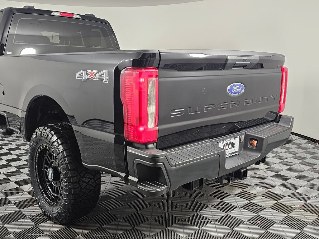 Used 2023 Ford F350 XL w/ XL Off-Road Package AWD/4WD image 15