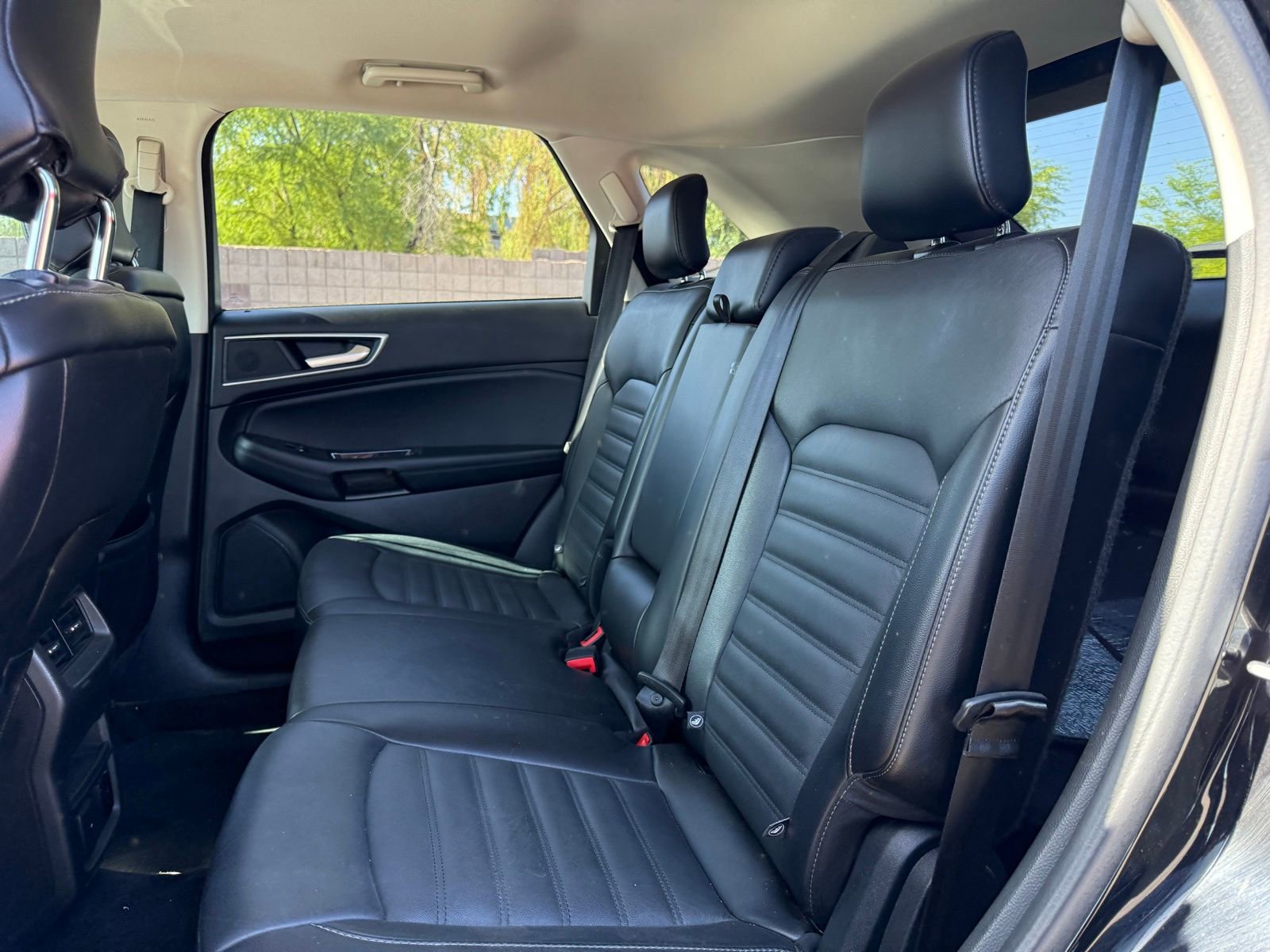 Used 2018 Ford Edge SEL w/ Equipment Group 201A FWD image 9