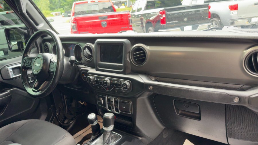 Used 2021 Jeep Gladiator Sport AWD/4WD image 13