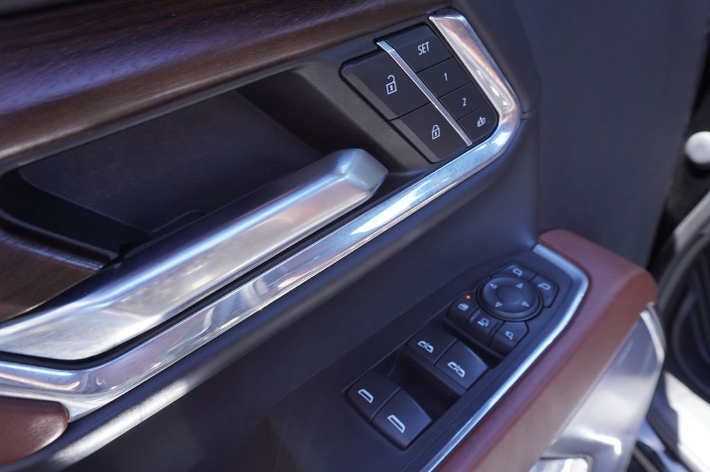 Certified 2024 GMC Sierra 3500 Denali Ultimate AWD/4WD image 17