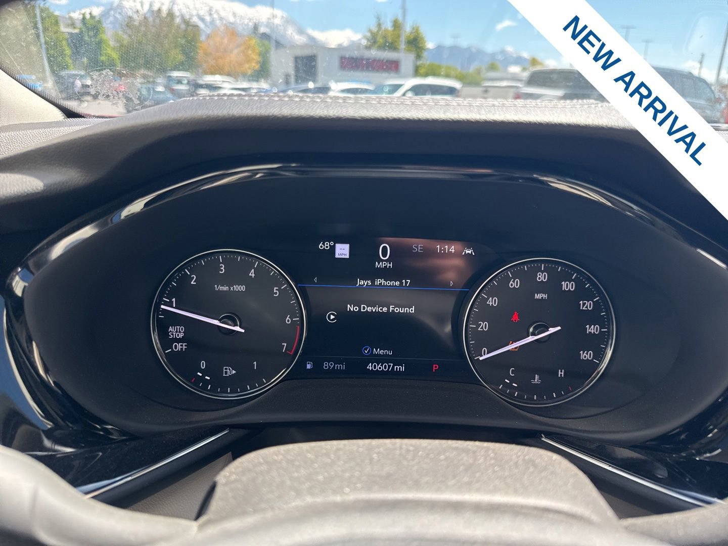 Used 2022 Buick Envision Avenir w/ Technology Package II FWD image 23