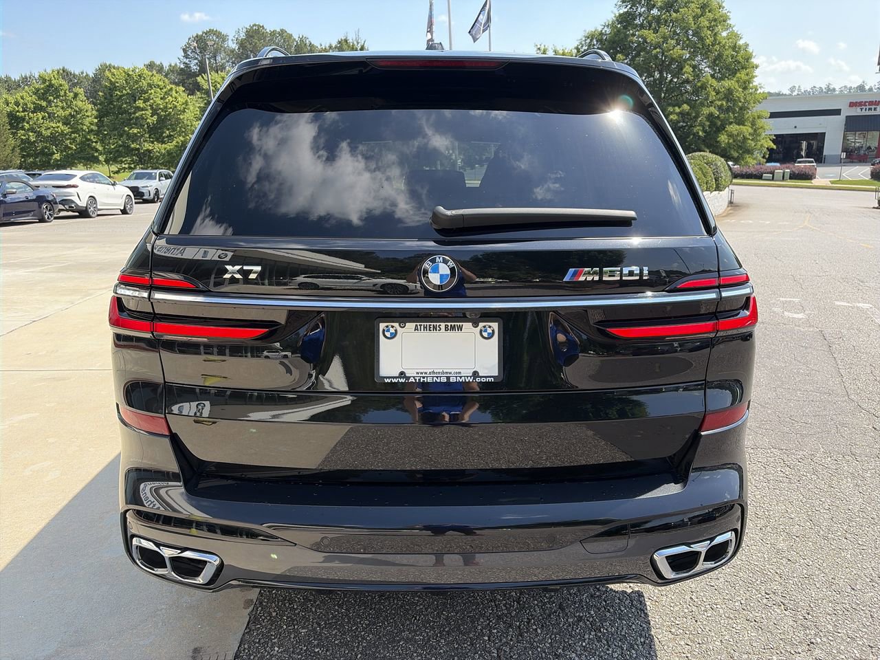 Certified 2025 BMW X7 M60i AWD/4WD image 10