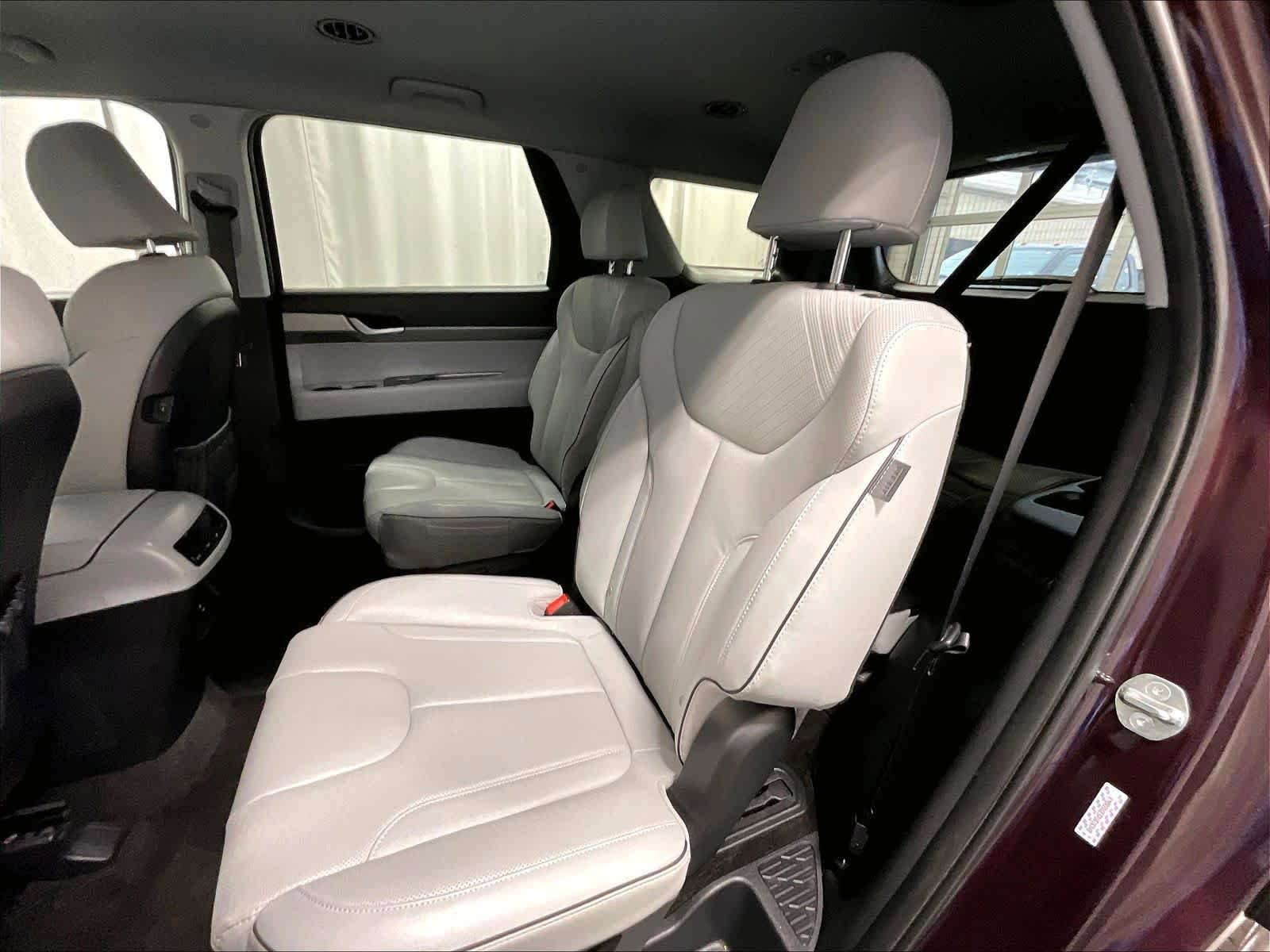 Used 2023 Hyundai Palisade SEL AWD/4WD image 15