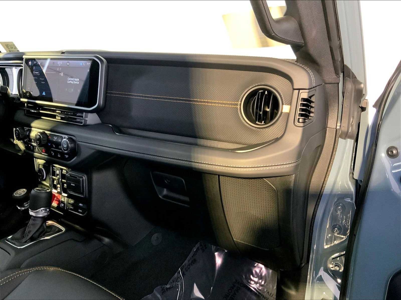 Used 2024 Jeep Wrangler Unlimited Rubicon 392 image 22