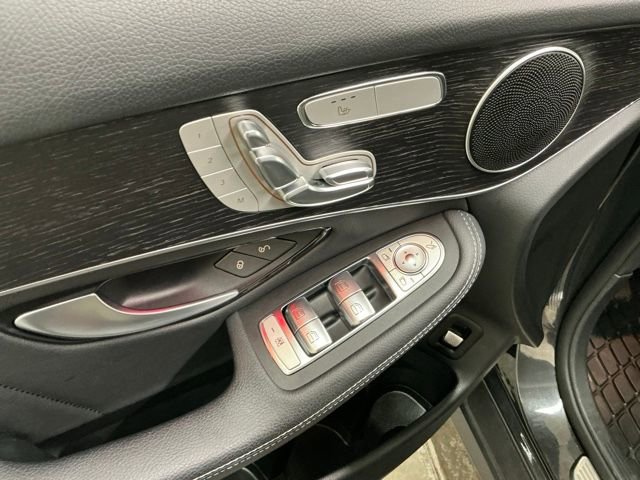 Used 2021 Mercedes-Benz GLC 300 4MATIC image 15