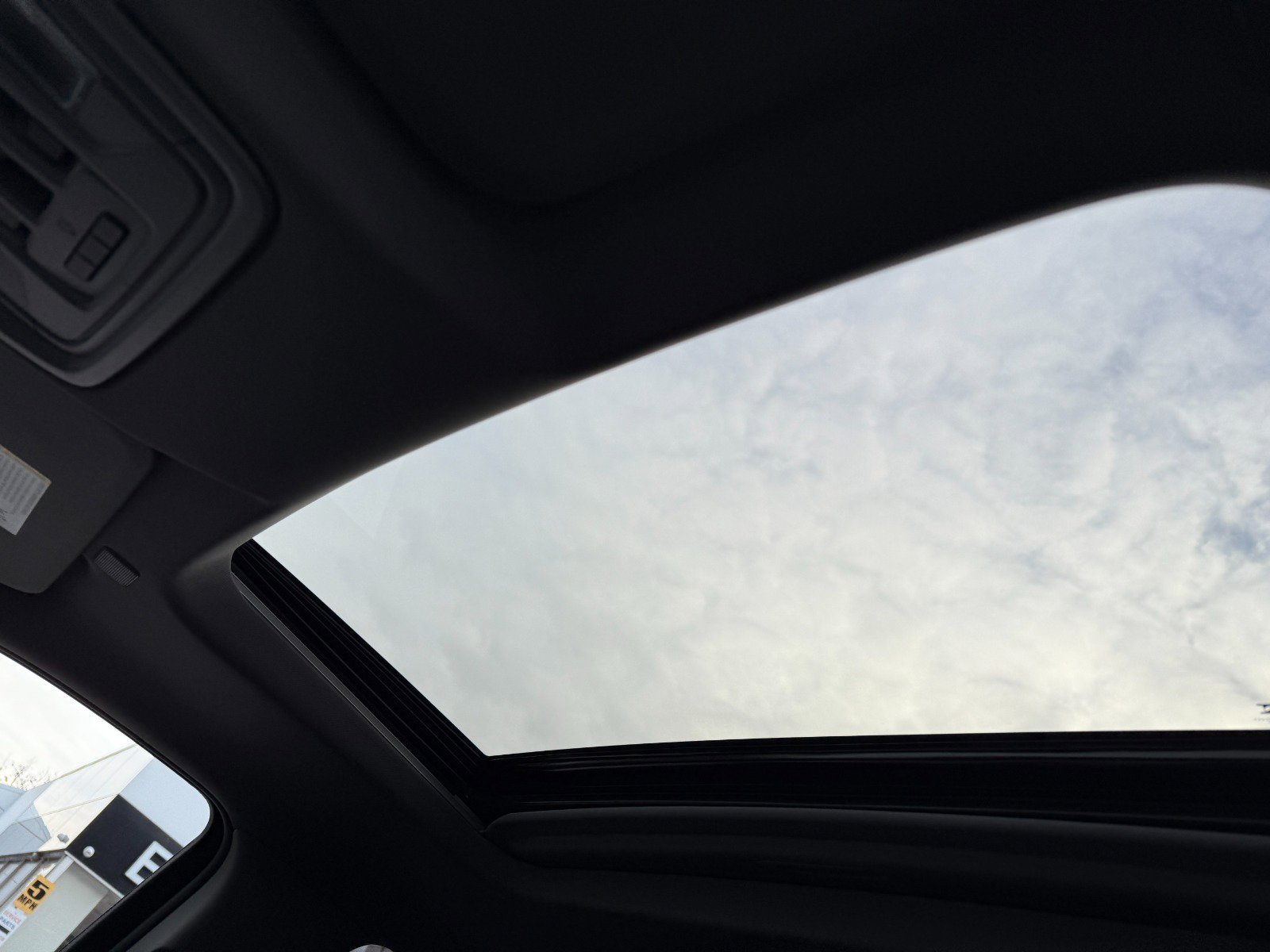 New 2026 GMC Sierra 2500 SLT w/ SLT Convenience Package image 34