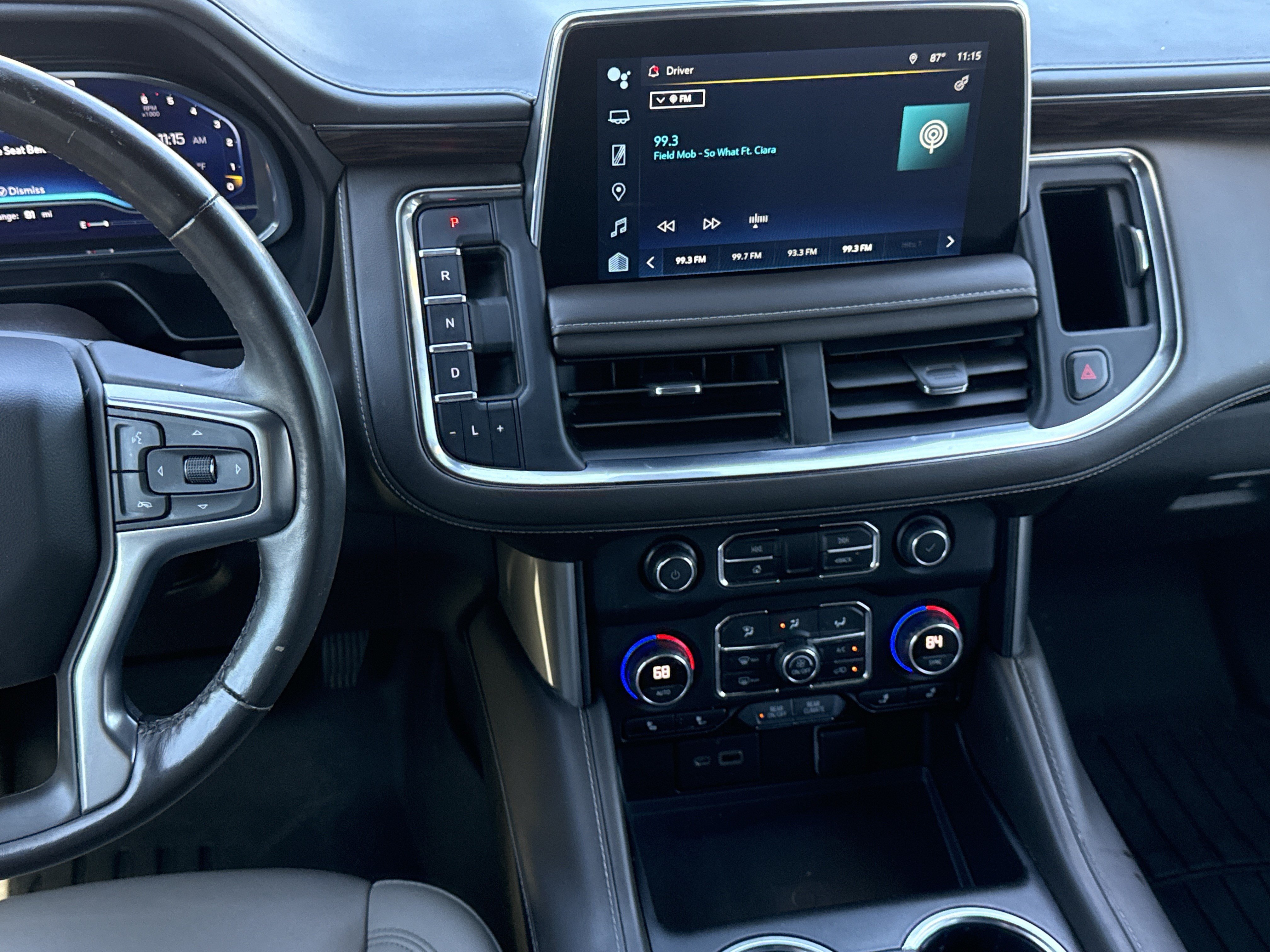 Used 2022 Chevrolet Tahoe Z71 w/ Z71 Off-Road Package AWD/4WD image 29