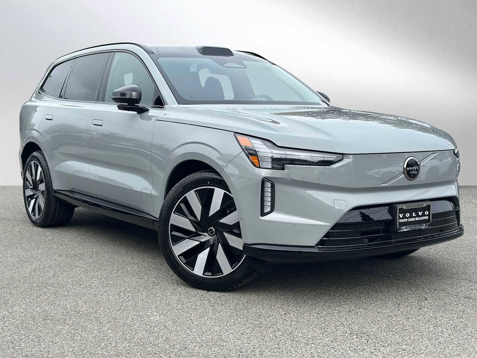 New 2025 Volvo EX90 Ultra w/ Protection Package Premier