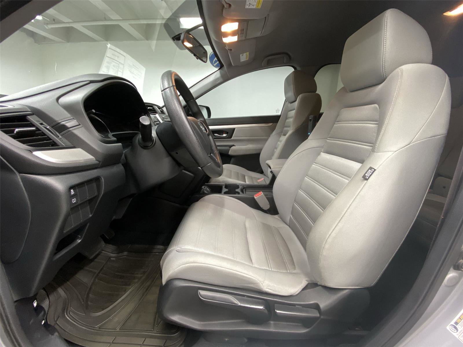Used 2019 Honda CR-V LX image 17