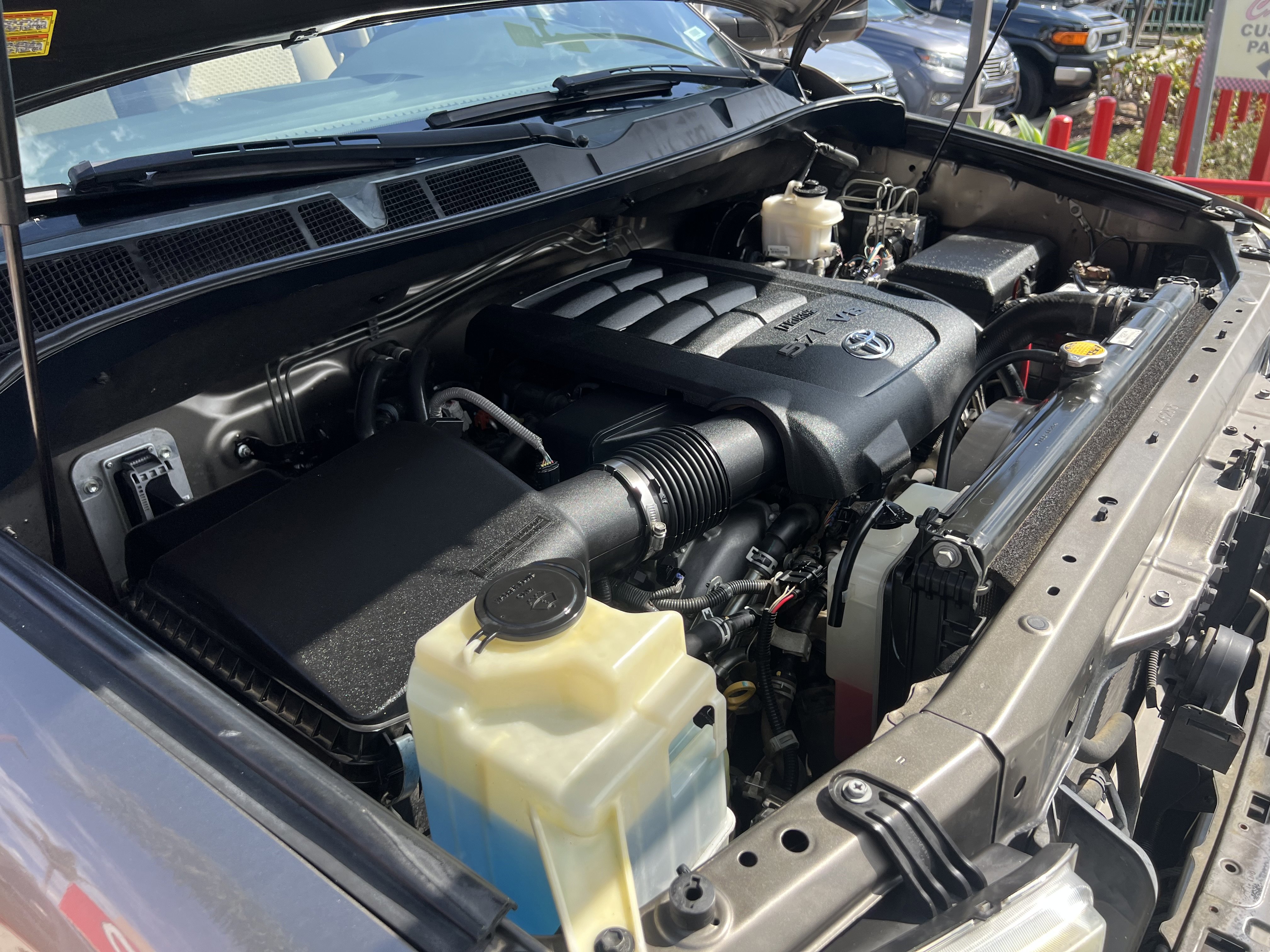 Used 2013 Toyota Tundra 4x4 CrewMax w/ SR5 Pkg image 44