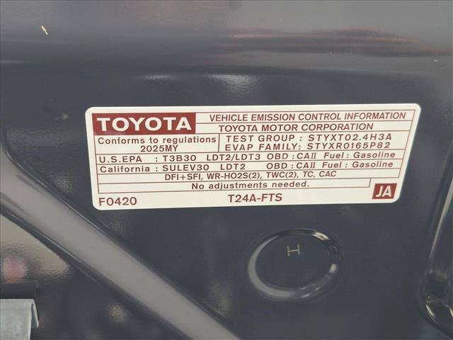 Certified 2025 Toyota Tacoma TRD Off-Road AWD/4WD image 22