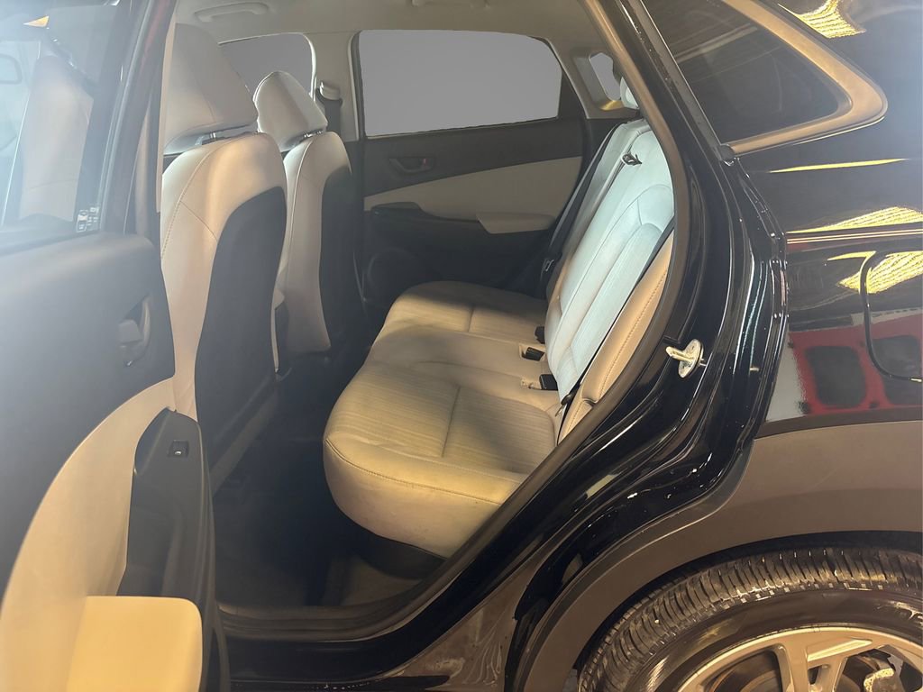 Used 2023 Hyundai Kona SEL w/ Cargo Package image 10
