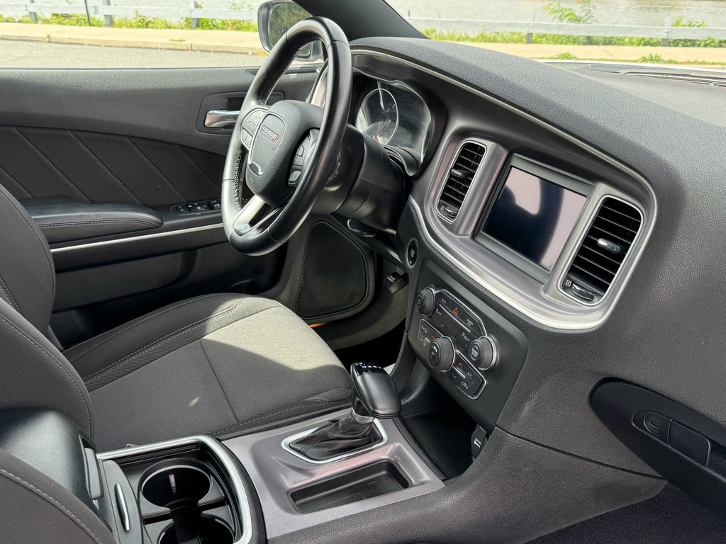 Used 2022 Dodge Charger SXT image 21