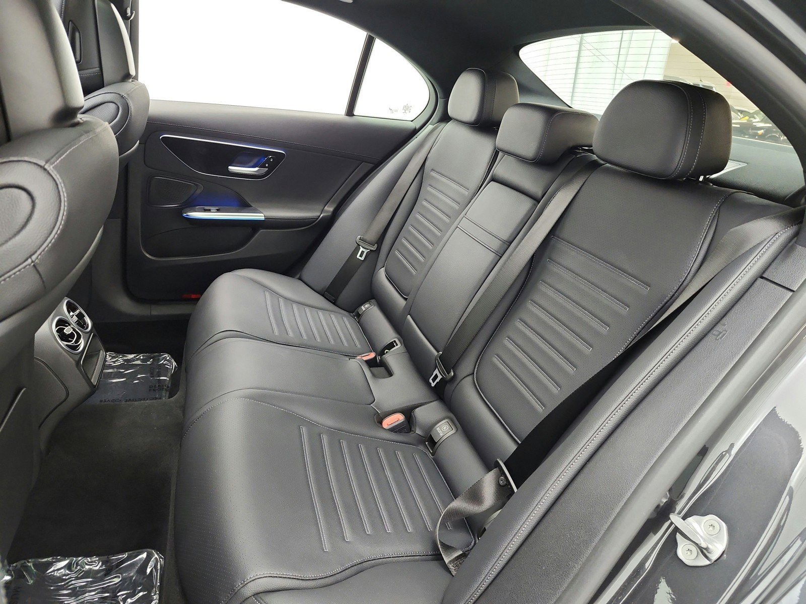 Used 2023 Mercedes-Benz C 300 Sedan image 16
