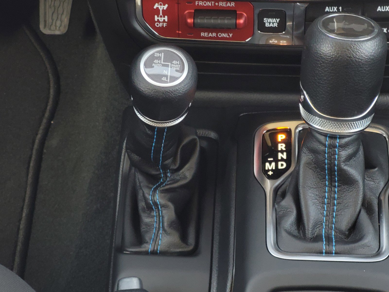 New 2023 Jeep Wrangler Unlimited Rubicon 4xe w/ Cold Weather Group image 16