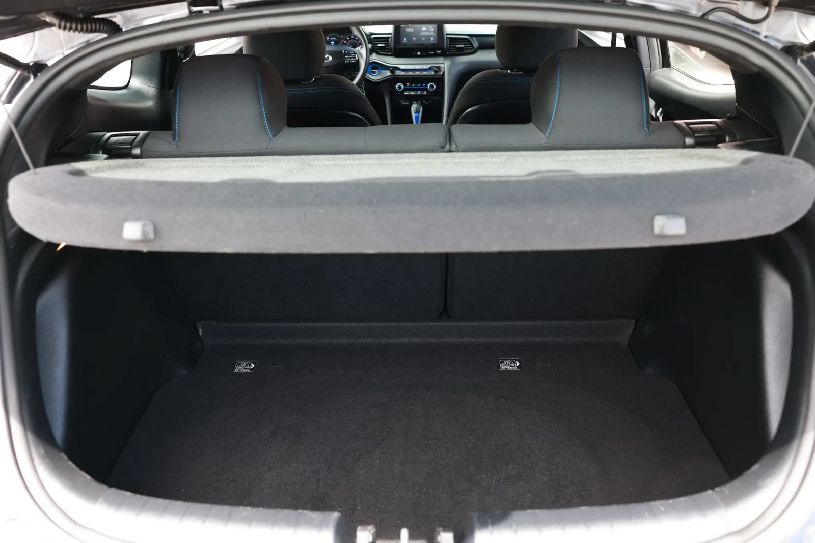 Used 2019 Hyundai Veloster 2.0 FWD image 16