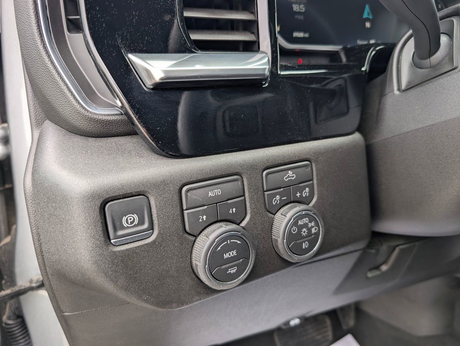 Used 2026 Chevrolet Silverado 1500 RST AWD/4WD image 11
