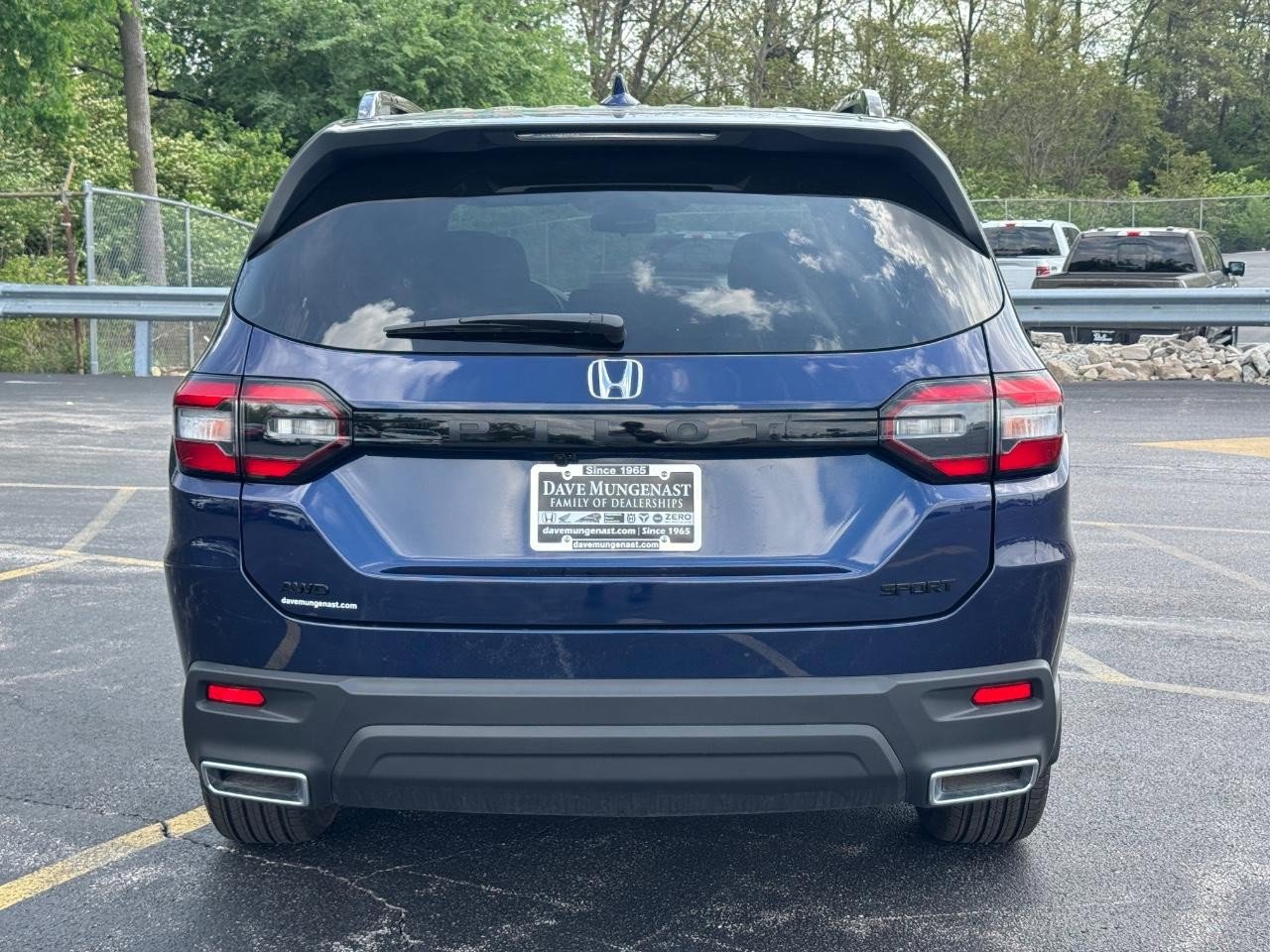 Certified 2025 Honda Pilot Sport image 6