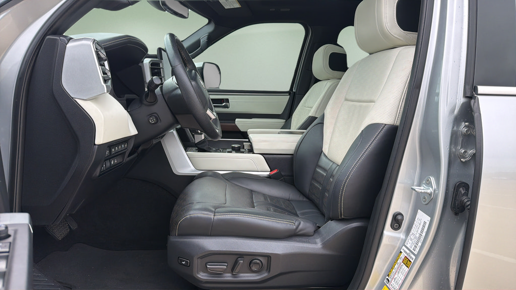 Used 2023 Toyota Sequoia Capstone AWD/4WD image 22