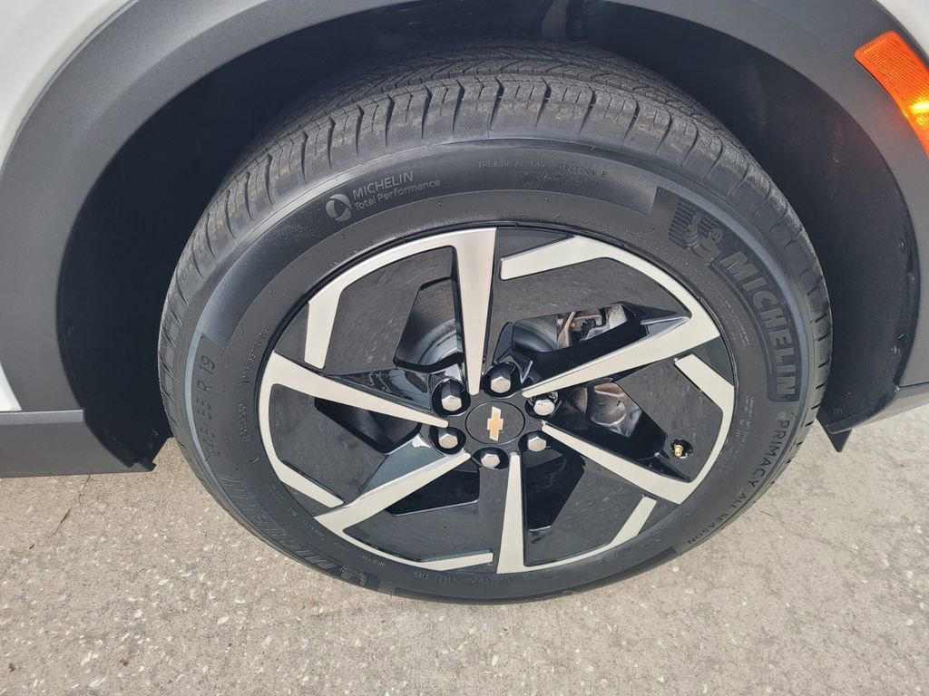 New 2026 Chevrolet Equinox EV LT FWD image 11