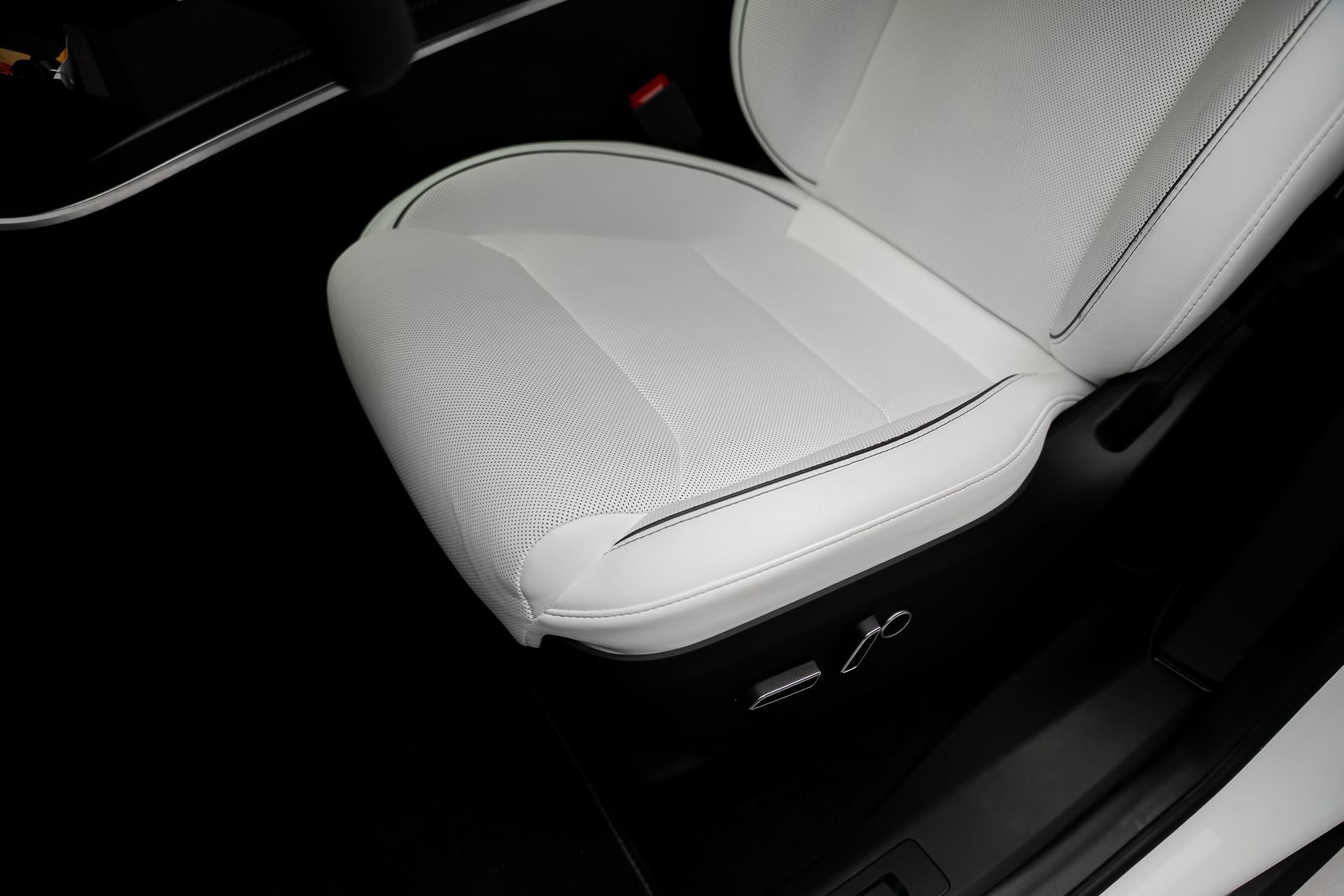 Used 2023 Tesla Model X Plaid image 55