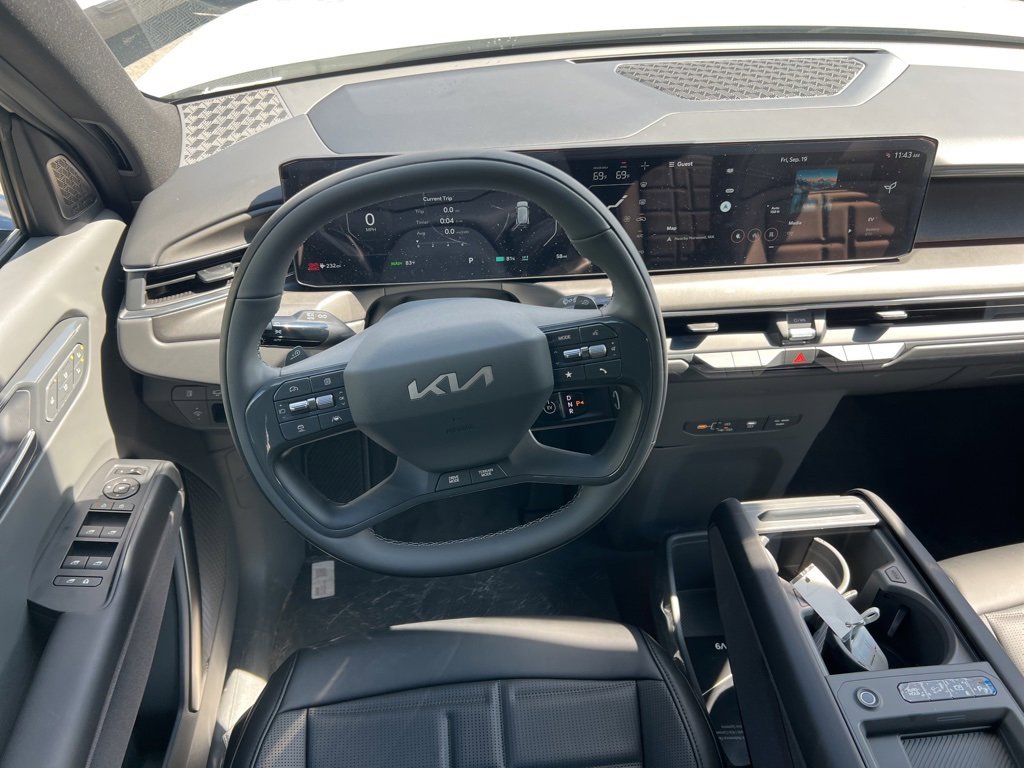 New 2026 Kia EV9 Land w/ Nightfall Edition Package image 10