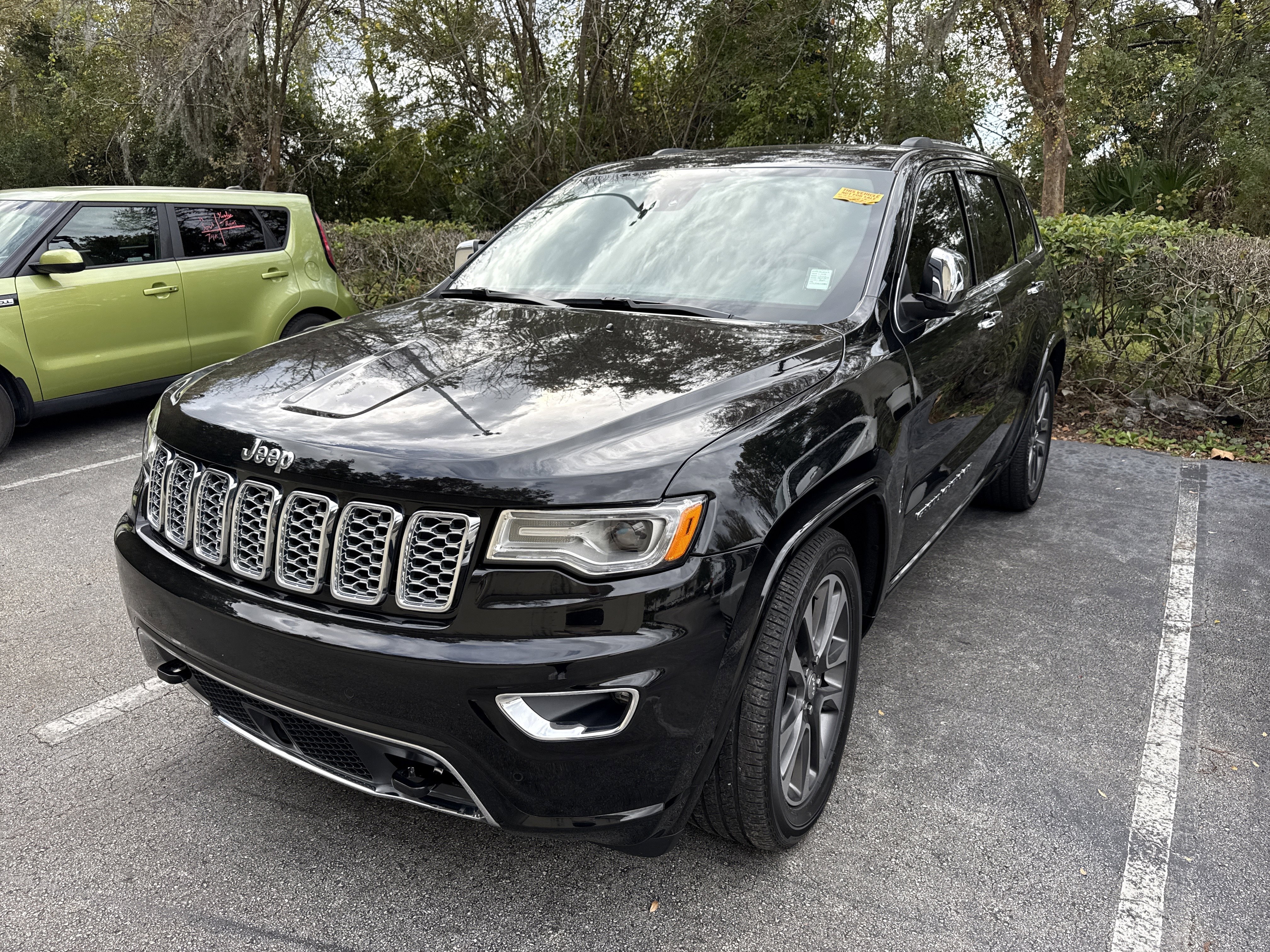 Used 2018 Jeep Grand Cherokee Overland image 1