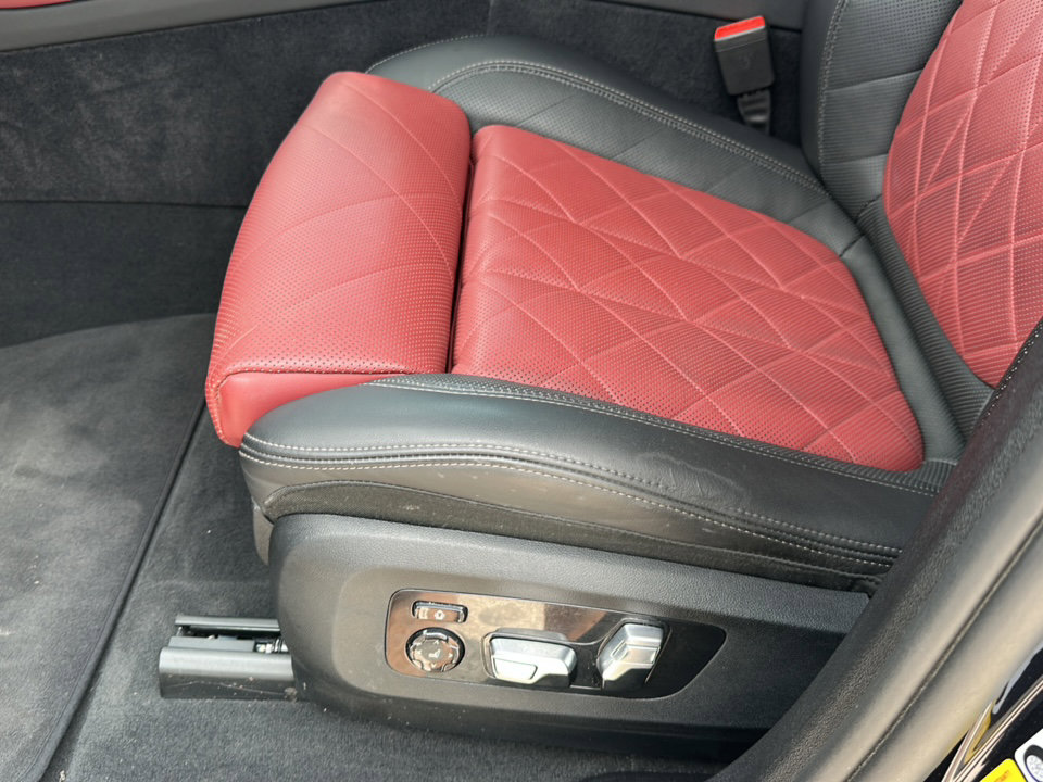 Certified 2024 BMW X6 xDrive40i w/ Premium Package image 15