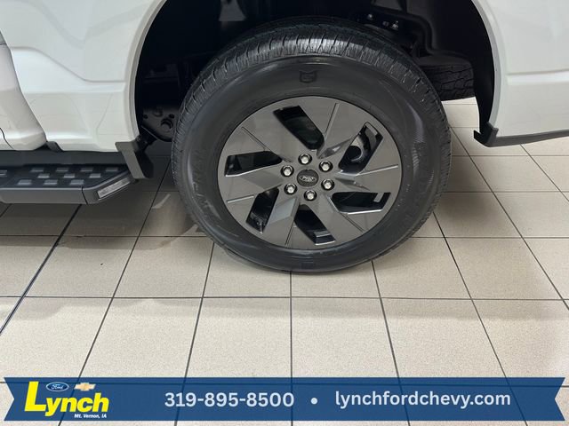 Used 2023 Ford F150 Lightning Lariat w/ Equipment Group 511A High image 33