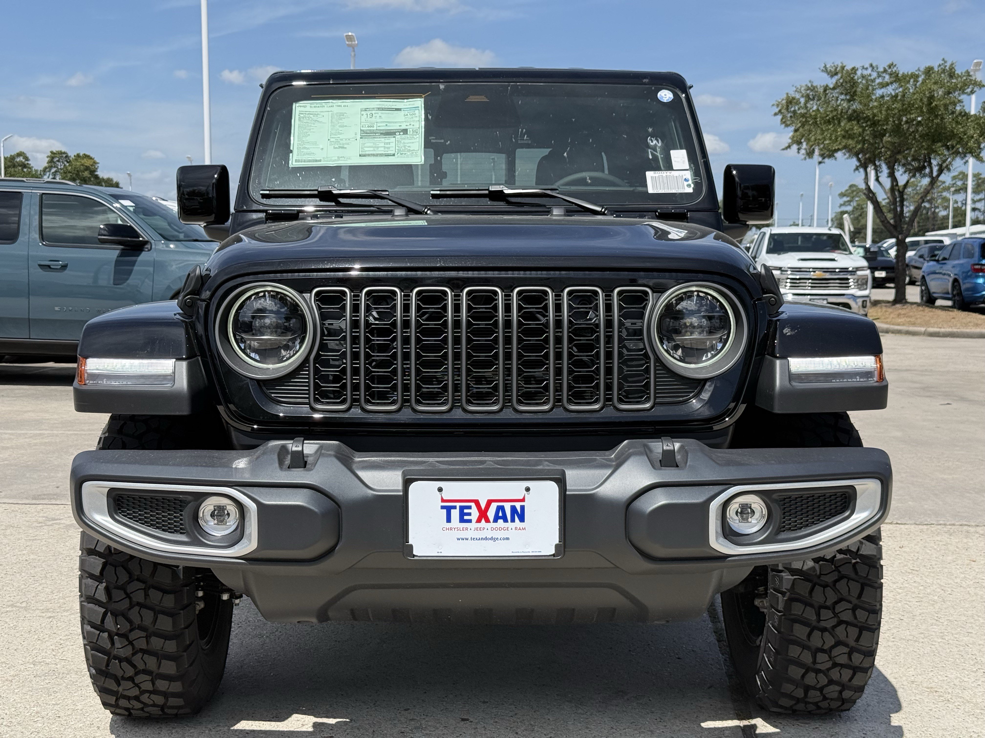 New 2026 Jeep Gladiator Sport AWD/4WD image 7