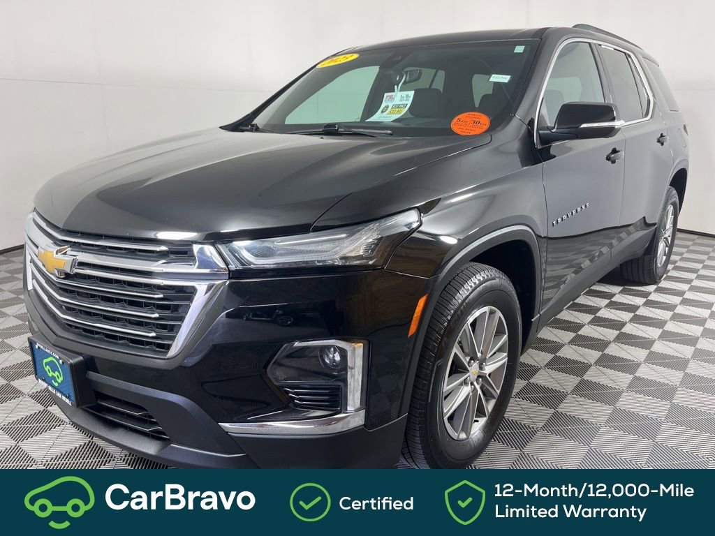 Certified 2023 Chevrolet Traverse LT w/ Rear Camera Mirror Package image 11