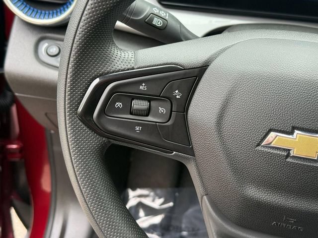 Certified 2025 Chevrolet Trax LT FWD image 19